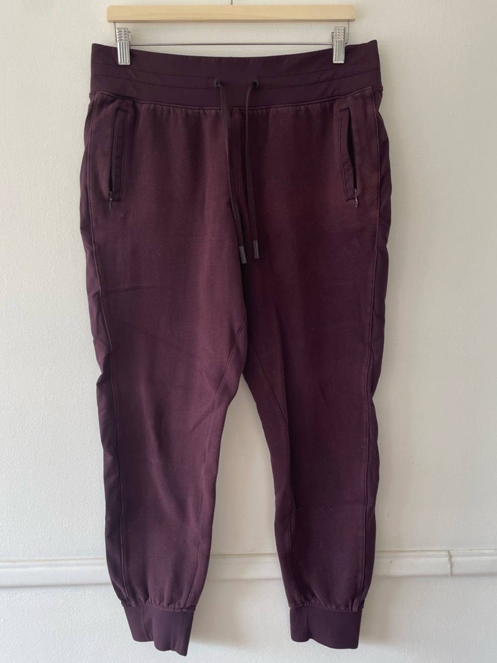Lululemon Plum Jogger Sweatpants Size 10